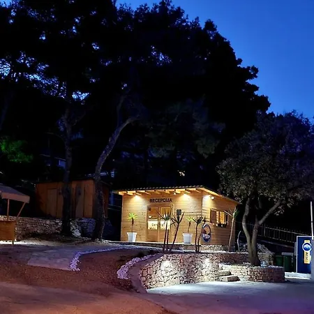 Camping Resort Mala-Milna * Split